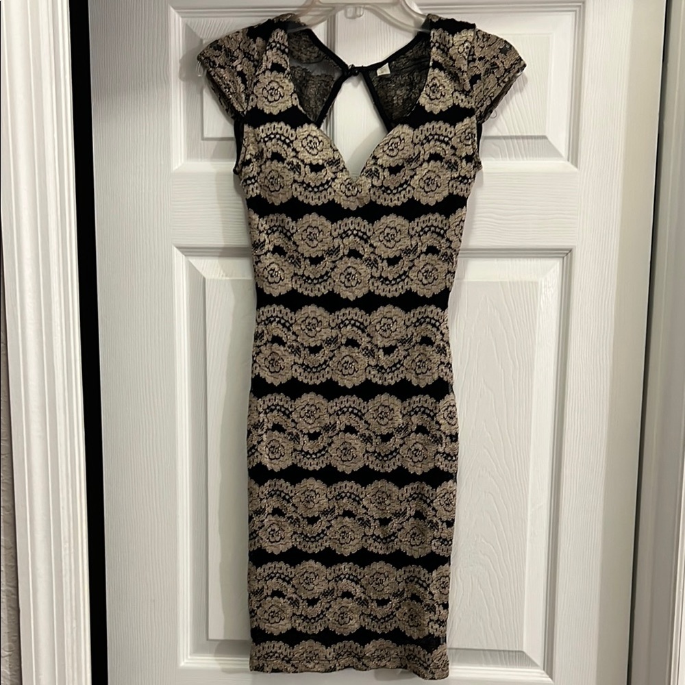 Elegant Black and Cream Lace Dress